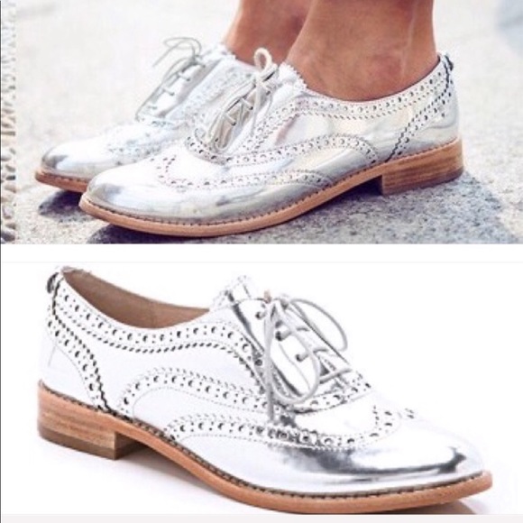 Sam Edelman Shoes - Women’s silver wingtip Oxford shoes